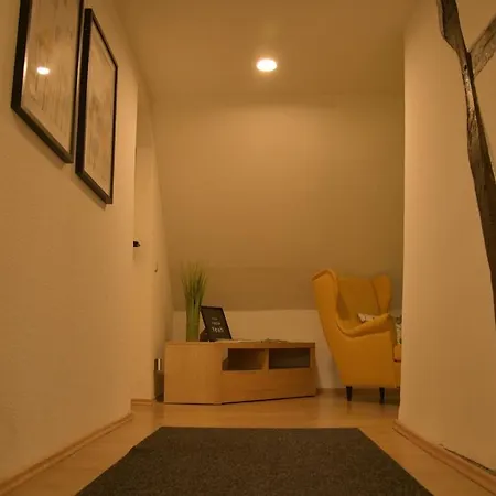 Stilvolle Altbauwohnung, Aus & Zeit * Höhr-Grenzhausen