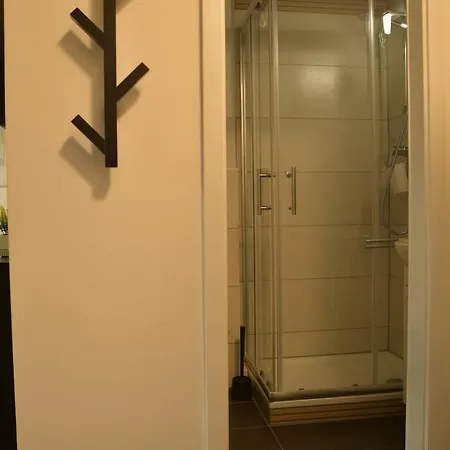 Appartement Stilvolle Altbauwohnung, Aus & Zeit *