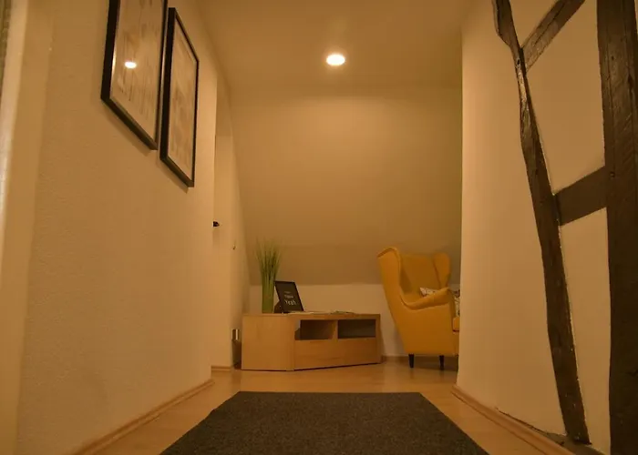 Stilvolle Altbauwohnung, Aus & Zeit * Höhr-Grenzhausen