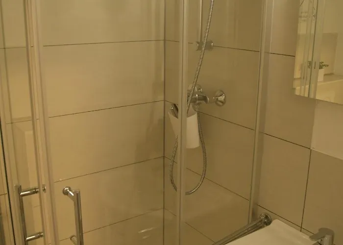 Stilvolle Altbauwohnung, Aus & Zeit *